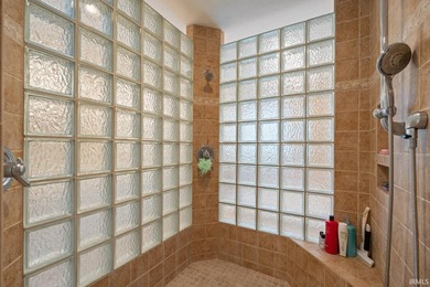 Welcome to waterfront living at its finest! This beautifully - photo 30