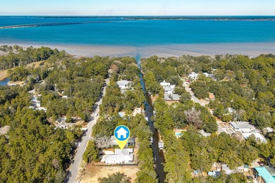 Enjoy canal-front living in this 3BR/3BA home located in - photo 4