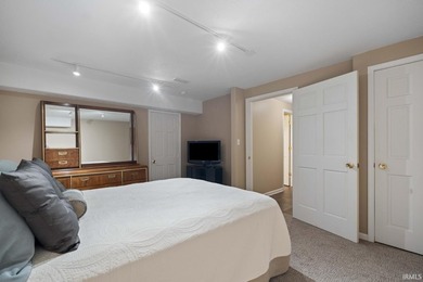 Welcome to waterfront living at its finest! This beautifully - photo 36