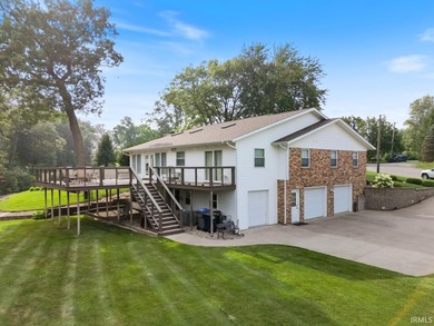 Welcome to waterfront living at its finest! This beautifully - photo 44