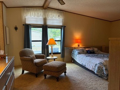 Welcome to your peaceful lakeside retreat in a charming - photo 44