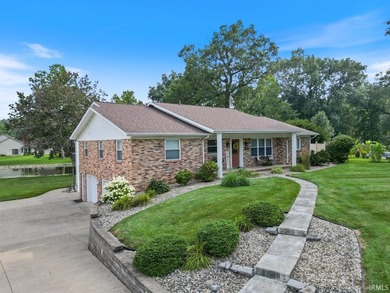 Welcome to waterfront living at its finest! This beautifully - photo 45