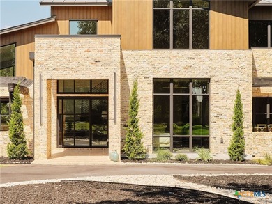 A residence of rare privilege, a fully reimagined modern estate - photo 8