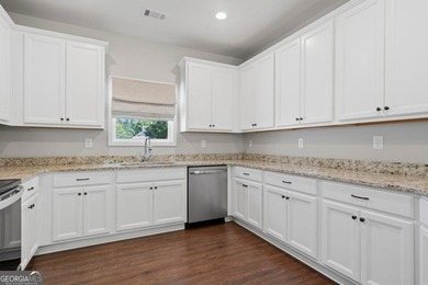 Welcome to Alexander Lakes at Lake Oconee! Great location with a - photo 11