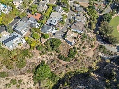 Welcome to 455 Bonvue Terrace, a blank canvas ready to be - photo 5
