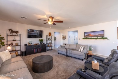 This home could be your dream home in San Lucas. With a spacious