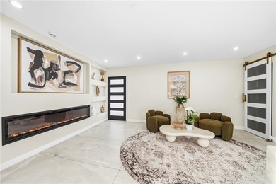 Modern Luxury Meets Exceptional Versatility in Walteria - photo 24