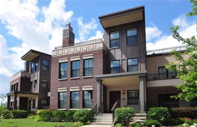 Lake Townhome/Townhouse For Sale in Minneapolis, Minnesota