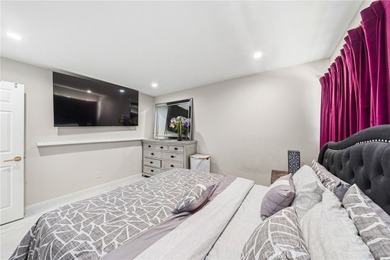 Modern Luxury Meets Exceptional Versatility in Walteria - photo 33