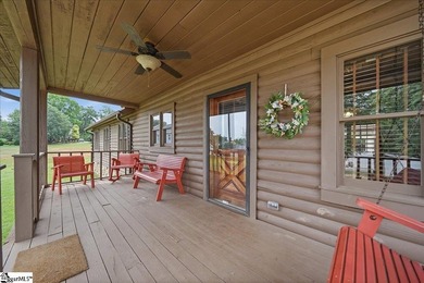 Unique ranch-style family home with 4 bedrooms, 2 full bathrooms - photo 6