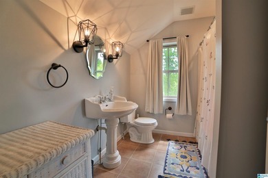 This custom LAKEFRONT CRAFTSMAN home has a NEW ROOF and is - photo 13