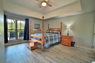 This custom LAKEFRONT CRAFTSMAN home has a NEW ROOF and is - photo 15