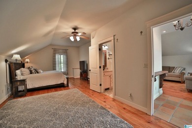 This custom LAKEFRONT CRAFTSMAN home has a NEW ROOF and is - photo 19