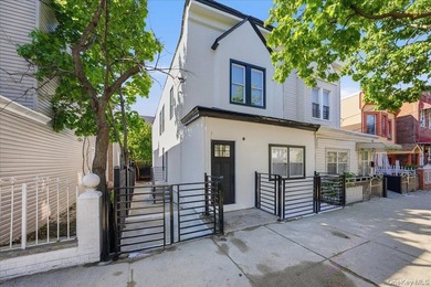 Fully renovated legal 2-family home in the Westchester Square - photo 2