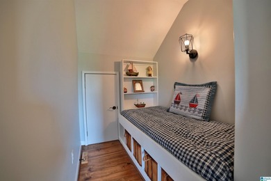 This custom LAKEFRONT CRAFTSMAN home has a NEW ROOF and is - photo 39