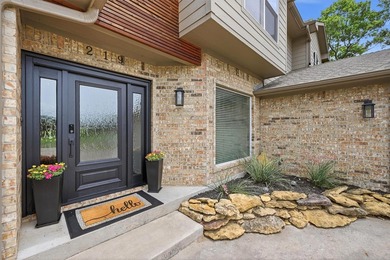 Designed with both functionality and comfort in mind, this - photo 4