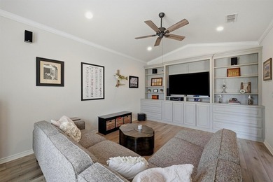 Designed with both functionality and comfort in mind, this - photo 6