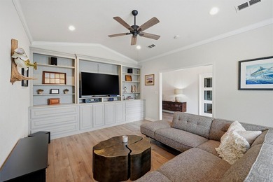 Designed with both functionality and comfort in mind, this - photo 7