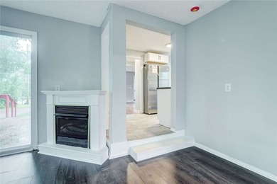 Step in and discover this expansive and beautiful with features - photo 6