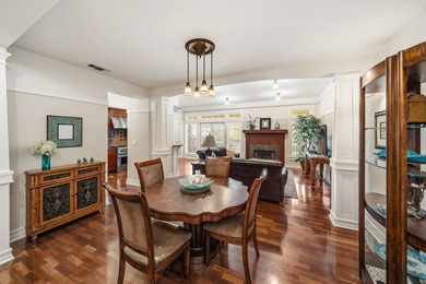 This top-floor corner unit, 3-bedroom 3-bath condo in Lakeside - photo 3