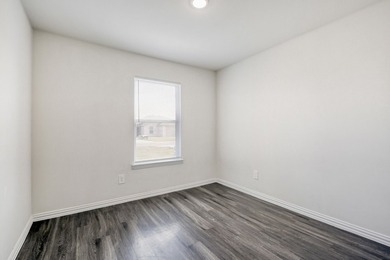 Welcome home to this charming 3-bedroom, 2 bath brick home - photo 8