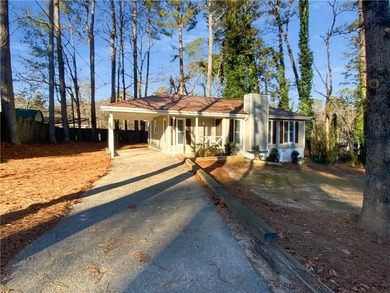 Lake Lanier Home For Sale in Cumming Georgia