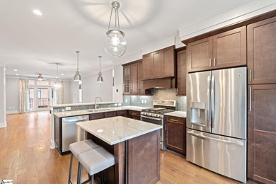 Location, luxury, low-maintenance living - what more could you