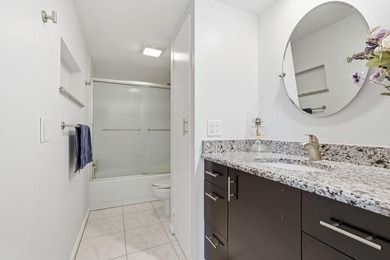 Welcome home to this well-presented 2-bed, 2.5-bath townhome - photo 19