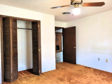 Great opportunity to own a business & live next to it. 3 bedroom - photo 36