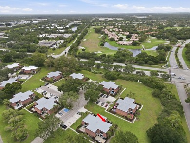 Welcome home to this well-presented 2-bed, 2.5-bath townhome - photo 36