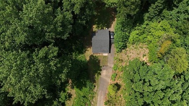 Escape to the peace and privacy of this charming 2-bedroom - photo 3