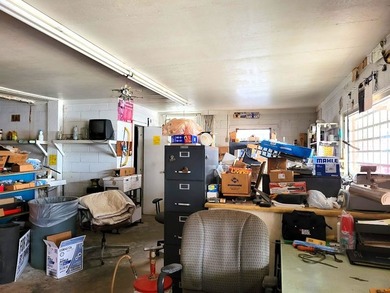 Great opportunity to own a business & live next to it. 3 bedroom - photo 46