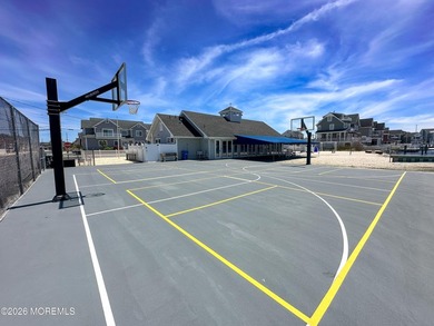 Exceptional new construction waterfront home in Normandy Beach - photo 33