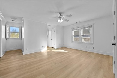 The seller has just made a significant price IMPROVEMENT - photo 36