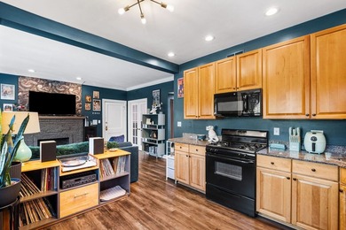 Welcome to Southport Corridor/Graceland West! This inviting home - photo 7