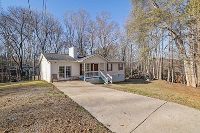 Lake Lanier Home For Sale in Gainesville Georgia