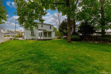Welcome To The Sought After Lawrence Farms Area!!! This 1947 - photo 7