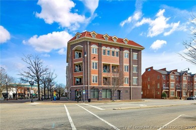 $869000.00 HISTORIC DOWNTOWN FAYETTEVILLE PENTHOUSE - 3 Bedrooms