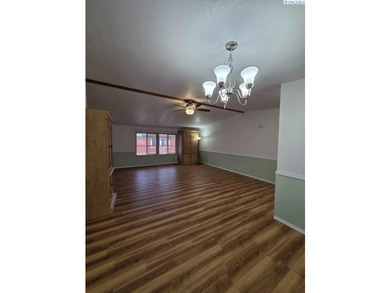 MLS# 294241 This great home has plenty of room for everyone with - photo 3