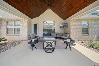 Welcome to The Meadows, where modern luxury meets peaceful East - photo 24