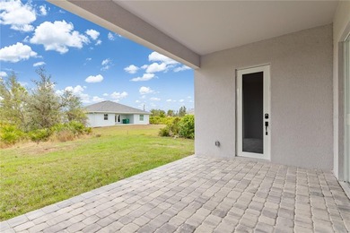 MOVE-IN READY! This brand-new, custom-built home showcases - photo 31