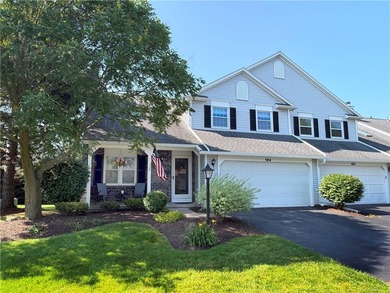 Welcome to this sparkling, move-in ready end-unit townhome in - photo 1