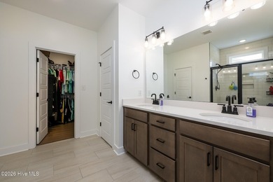 Beautifully maintained and thoughtfully designed, this 2 - photo 29