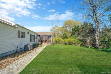 Welcome to unit number 253 here at Foxwood Village in Calverton - photo 7