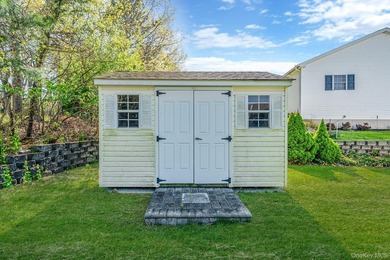 Welcome to unit number 253 here at Foxwood Village in Calverton - photo 10