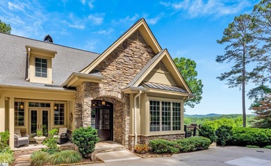 A Golfers Dream! This mountain cottage is uniquely positioned to - photo 2