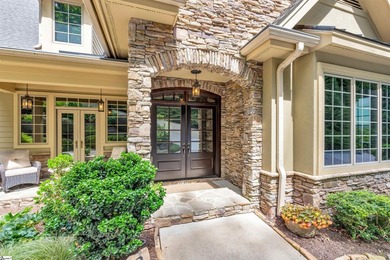 A Golfers Dream! This mountain cottage is uniquely positioned to - photo 3