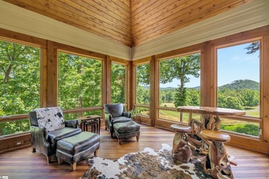 A Golfers Dream! This mountain cottage is uniquely positioned to - photo 7