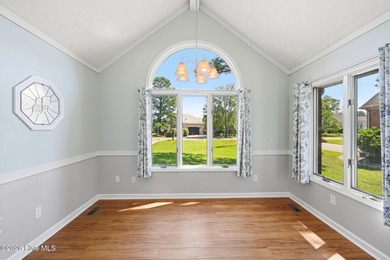 Designed with comfort and easy living in mind, this beautifully - photo 15
