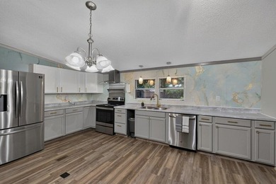 Welcome to 623 Barn Road in Bonneau, a beautifully updated - photo 19